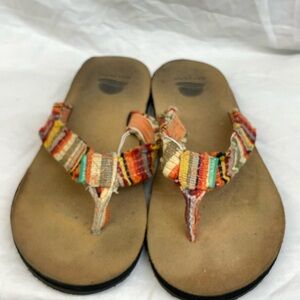 Maui island flip flop sandals ladies sz 8